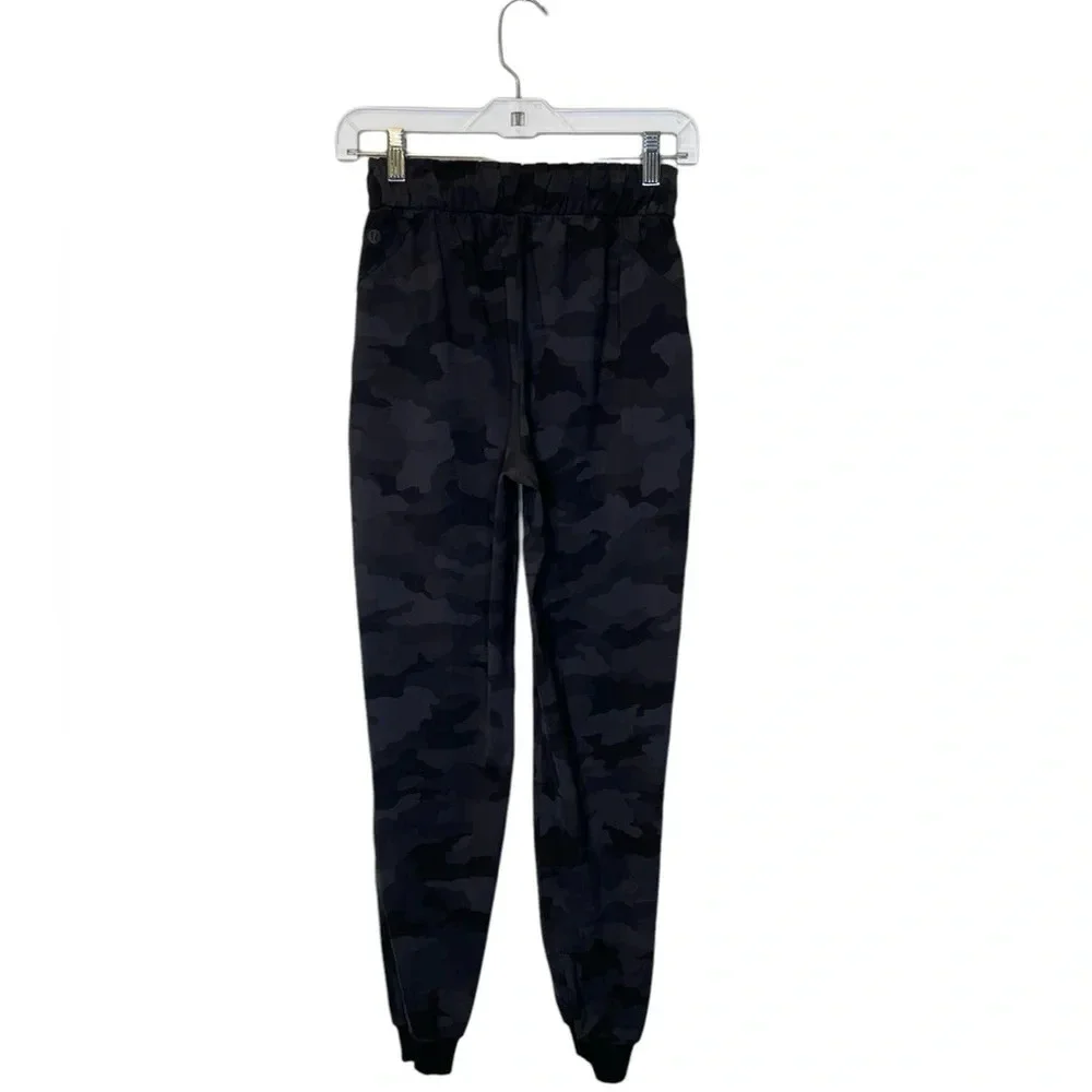 Lululemon Stretch High-Rise Jogger Full Length Black Camo Deep Coal Size Small